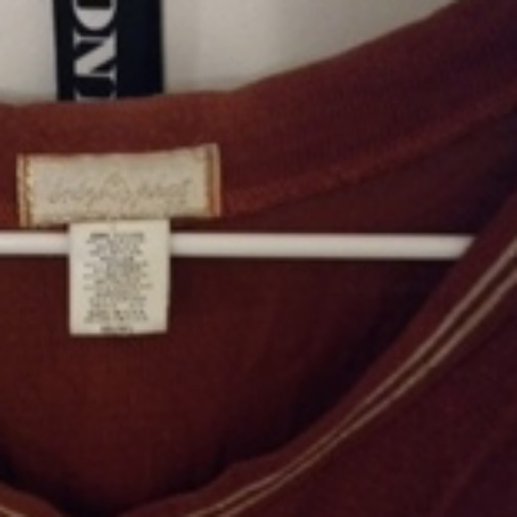 Baby Phat (M) three quarter sleeved top - Picture 3 of 3